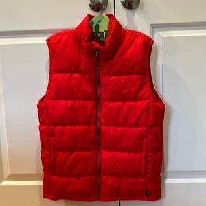 NWT GAP puffer vest red size 12 (XL)